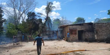 Familias de Huaymax lo han perdido todo en un incendio: piden ayuda para comenzar de nuevo