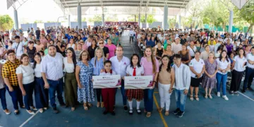 Ninguna niña y ningún niño debe dejar de estudiar: Diego Castañón