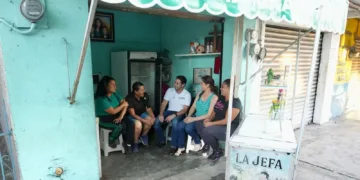 Renán Sánchez mantiene contacto cercano con la familia Verde en Chetumal