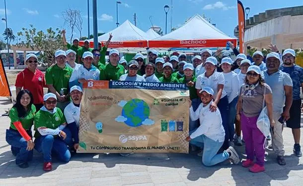 Limpieza de playas en Yucatán: Bachoco y voluntarios, unidos por el medio ambiente