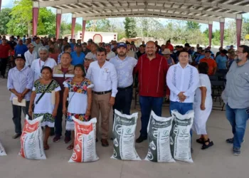 Arranca entrega de fertilizantes en Quintana Roo con prioridad en José María Morelos