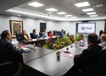 Playa del Carmen propone hermanamiento con Tijuana para detonar turismo, inversión y cooperación entre destinos líderes