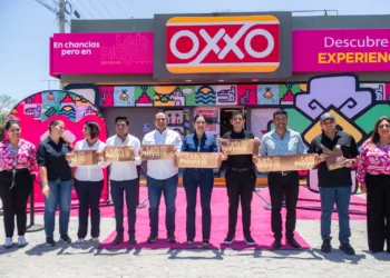 Gobierno de Playa del Carmen, liderado por Estefanía Mercado, y Oxxo impulsan el orgullo playense con nueva imagen de ciudad