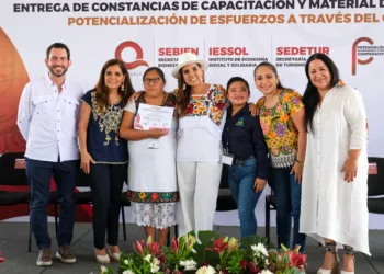 Capacita y entrega Mara Lezama equipamiento para fortalecer turismo comunitario de Maya Ka’an