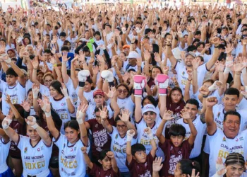 Con más de 8 mil participantes en todo Quintana Roo, Mara Lezama encabezó la Clase Nacional “Boxeando por la Paz”