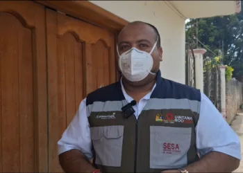Recorren casa por casa en José María Morelos para frenar brote de tosferina