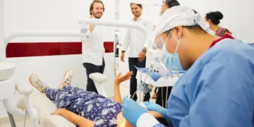 La salud gratuita seguirá beneficiando a las familias de Playa del Carmen, gracias a nuestra gobernadora Mara Lezama: Fernando Muñoz