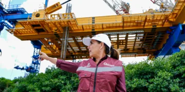 Construcción del Puente Nichupté utiliza tecnología única en México: Mara Lezama