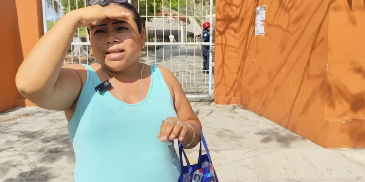 Padres de familia acusan al director de la telesecundaria Manuel Jesús Llanes Pasos de presunto desvío de recursos y falta de transparencia
