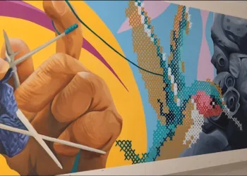 Contrastes en el arte mural de la UIMQROO: entre el caos simbólico y la belleza de lo artesanal
