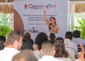 Brindan Mara y Vero Lezama estancia humanista, digna y feliz a residentes de la Casa Hogar de Chetumal