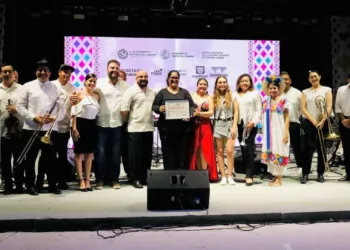 Estefanía Mercado abre las puertas de Playa del Carmen al turismo cultural