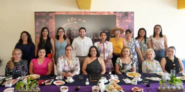 Renán Sánchez Tajonar se reúne con mujeres empresarias en Chetumal