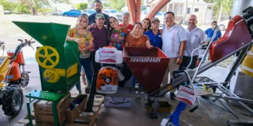 Entrega Mara Lezama maquinaria y silos herméticos a productores de maíz de Felipe Carrillo Puerto, José María Morelos, Bacalar y Othón P. Blanco
