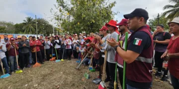 Ayuntamiento de Othón P. Blanco se une en intensa jornada de limpieza en Chetumal