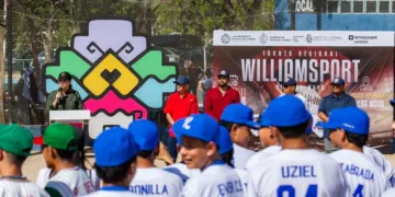 Estefanía Mercado abre las puertas de Playa del Carmen al torneo de béisbol juvenil más importante del país