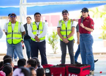 Estefanía Mercado suma esfuerzos con la iniciativa privada para llevar educación vial con enfoque en derechos humanos a la niñez de Playa del Carmen