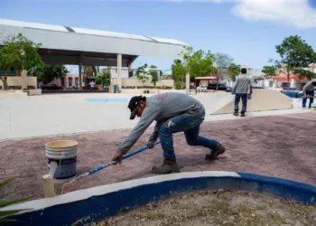 Estefanía Mercado inicia histórica rehabilitación de 376 parques para dar nueva identidad urbana a Playa del Carmen