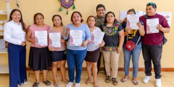 Artesanos y productores de coba en Tulum, reciben capacitación