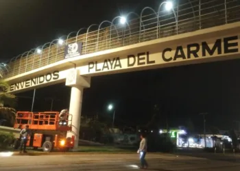 Donde antes había colores partidistas, hoy hay identidad; Estefanía Mercado recupera el alma de Playa del Carmen con el color arena playa