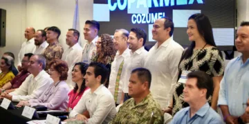 Renán Sánchez Tajonar participa en el Foro de Desarrollo Económico y Social para el Bienestar de la Isla de Cozumel