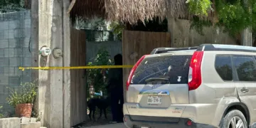 Vecinos alertan sobre olores fétidos y descubren cuerpo en descomposición en colonia Ejidal