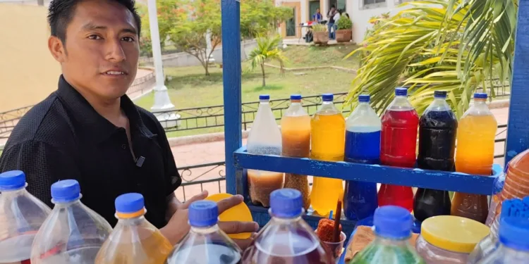 Vendedores de raspados en José María Morelos sacrifican ganancias ante alza en precio del hielo