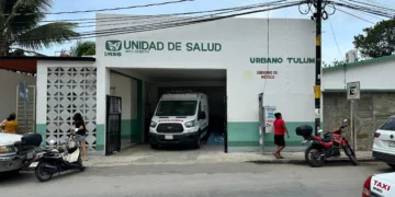 Restringen atención médica en el Centro de Salud de Tulum; familias con varios hijos, las más afectadas