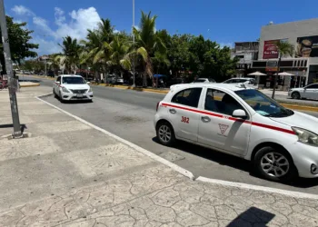 Taxistas de Tulum operan al 30% y esperan que el verano reactive su economía