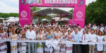 Mara Lezama y Estefanía Mercado inauguran la Feria del Carmen 2025