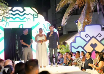 Fernando Muñoz celebra el éxito del Playa Art & Fashion Fest 2025, evento de promoción turística pero siempre con causa
