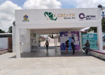 Cecyte Tulum Deja a 64 Estudiantes en Lista de Espera; Piden Apertura de Nuevos Grupos