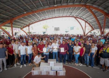 Gino Segura anuncia más de 12 mil firmas para solicitar la cancelación del cuarto muelle en Cozumel