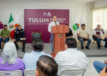 Diego Castañón Lidera Conferencia «Tulum Comunica y Avanza» para Reforzar Transparencia Gubernamental