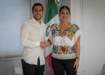 Estefanía y Gino, la nueva pareja en la carrera por la grande