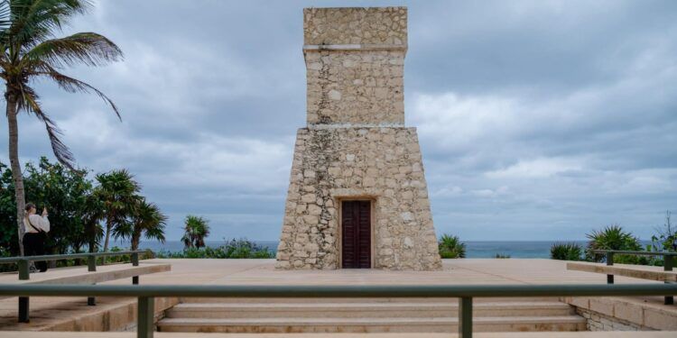 Hoteleros de Tulum Proponen Abrir Playas del Parque Nacional del Jaguar Ante Crisis por Sargazo