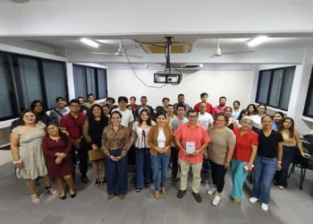 “Promociona IEQROO derechos político-electorales entre universitarios.”