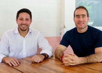Renán Sánchez Tajonar y Diego Castañón reafirman compromiso por el desarrollo del pueblo de Tulum