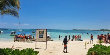 Turismo en Akumal se Mantiene al 70% Pese a Baja General en Tulum y la Región