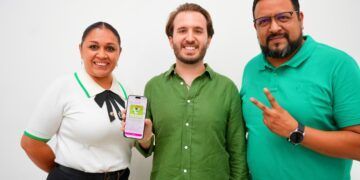 Bárbara Ruiz y Javier Basurto se Unen al Partido Verde en Playa del Carmen