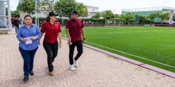 Inauguran Cancha de Pasto Sintético en la Unidad Deportiva Playa del Carmen