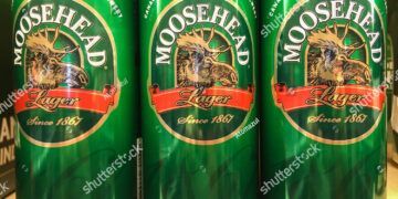 Soriana celebra el regreso de la icónica cerveza canadiense Moosehead a sus tiendas