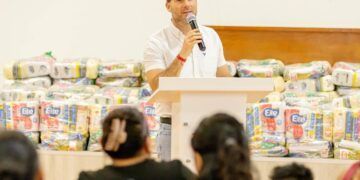 Entrega de Apoyos Alimentarios a Jefas de Familia en Tulum