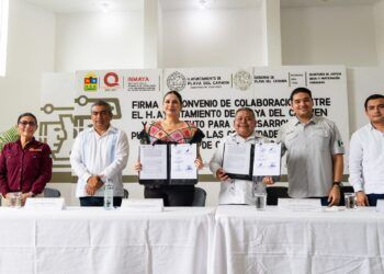 Estefanía Mercado Firma Convenio para el Desarrollo Indígena en Playa del Carmen