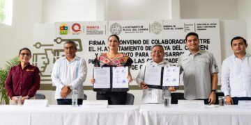 Estefanía Mercado Firma Convenio para el Desarrollo Indígena en Playa del Carmen