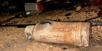 Investigadores Analizan Causa de Incendio en Tienda de Tulum