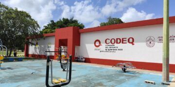 Maquillan Gimnasio de la CODEQ en José María Morelos Antes de Visita de la Gobernadora