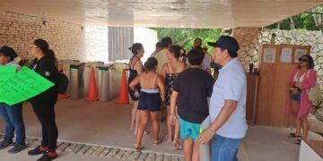 GAFSACOMM incumple acuerdos y restringe acceso a playa pública en Tulum
