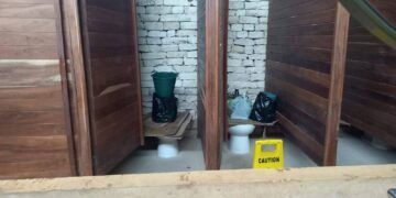 Usuarios denuncian mal estado de baños en el Parque del Jaguar pese a altos cobros