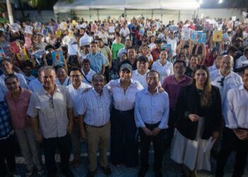 Estefanía Mercado reafirma compromiso con la educación, la salud y el transporte digno en Playa del Carmen